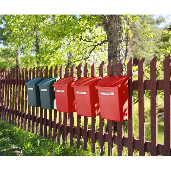 Orthex postilaatikko valikansi punainen Klassinen ja kestava postilaatikko. Valikannellinen malli suojaa tehokkaasti