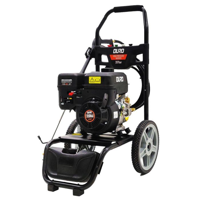Korkeapainepesuri Duro 7hp Tehokas, 207bar, korkeapainepesuri. 7hp bensiinimoottori. Karryssa isot renkaat. 8m