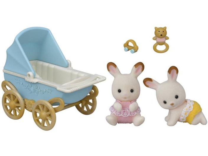Sylvanian families Suklaapupukaksoset -setti (Lastenvaunut ) Suklaapupukaksoset-setin mukana tulee kaksi kerailyhahmoa ja
