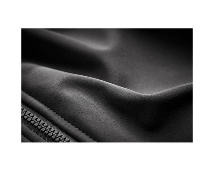 Helly Hansen Workwear Luna naisten Softshelltakki musta Luna-softshell-takki on naisten suunnittelema ja testaama. Se on