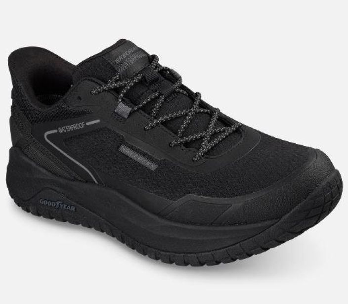 Skechers Miesten Relaxed Fit: Slip-ins: Badger - Koda - Waterproof - Black Koe sporttinen arjen suosikki, jossa on runsaasti Skechers Miesten Relaxed Fit: Slip-ins: Badger - Koda - Waterproof - Black Koe sporttinen arjen suosikki, jossa on runsaasti
