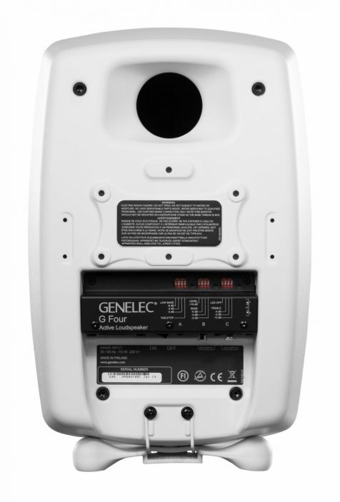Genelec G Four B White G Four-aktiivikaiutin tuo esiin kaikki audiomateriaalin yksityiskohdat ja nyanssit. Taman