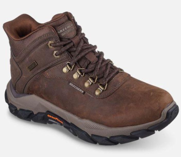 Skechers miesten Relaxed Fit: Slip-ins: Santoro - Relic - Waterproof - Ruskea Kulje saaolosuhteiden halki koko paivan