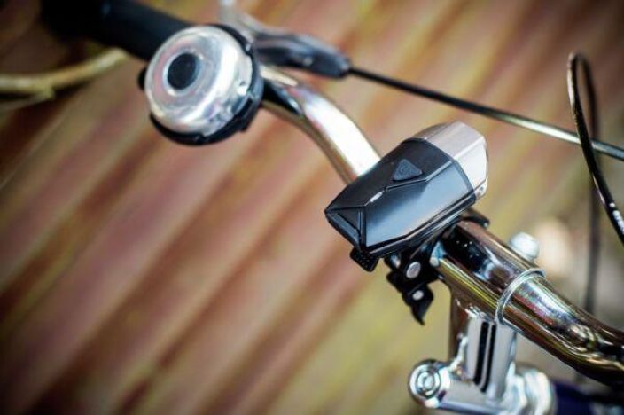 Airam Pyörän usb-ladattava etuvalo 3w/300lm tuotekuva 3
