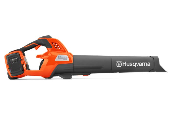 Husqvarna 230IB + C80 + B140 Ilmannopeus: 49.7 m/s Ilmannopeus, boost-tila (pyorea suutin): 62.5 m/s Virtaus putkessa: 15.07