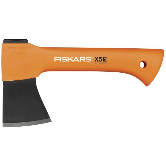 Fiskars retkikirves X5 - Fiskars X5 retkikirves XXS - sopii sytykkeen tekoon ja vuolemiseen esimerkiksi nuotiota