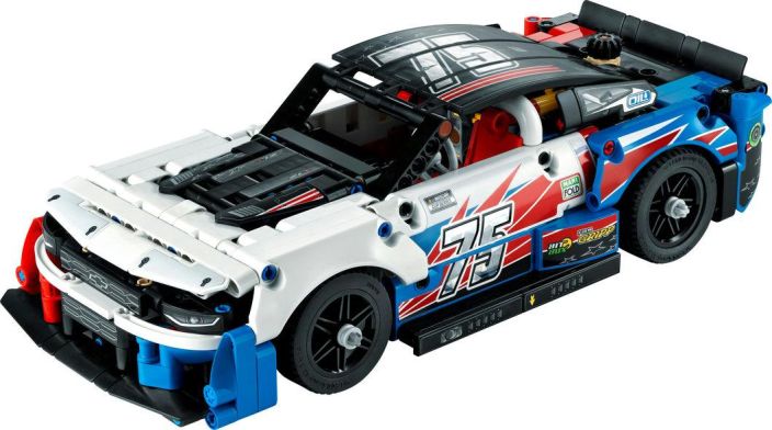 Lego Technic NASCAR® Next Gen Chevrolet Camaro ZL1 • NASCAR®-kerailyesine – Yli 9-vuotiaille kilpa-autofaneille on luvassa