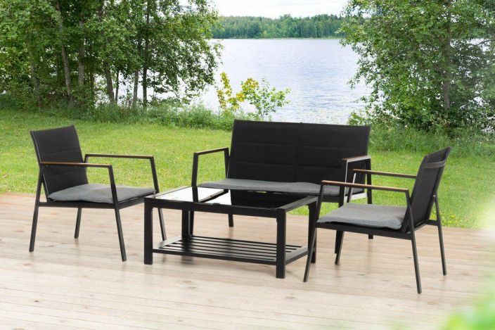 4Living Oleskeluryhma Monrovia 4-osainen Poyta 95 x 55 x 43 cm, tuolit 60 x 70 x 80 cm ja sohva 111 x 70 x 80 cm.