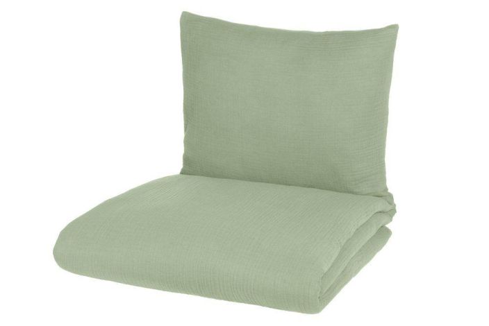 Fanni K Pussilakanasetti Muslin Niitynvihrea 100% Puuvilla tuntuu miellyttavalta ja viilealta ihoa vasten.alareunassa napit. Fanni K Pussilakanasetti Muslin Niitynvihrea 100% Puuvilla tuntuu miellyttavalta ja viilealta ihoa vasten.alareunassa napit.