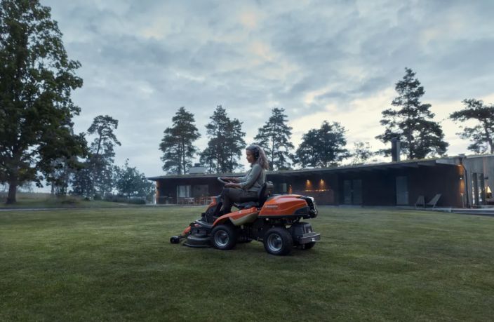 Husqvarna R216TAWD,  EI LEIKKUUL, HV586AE, HYDRO tuotekuva 3