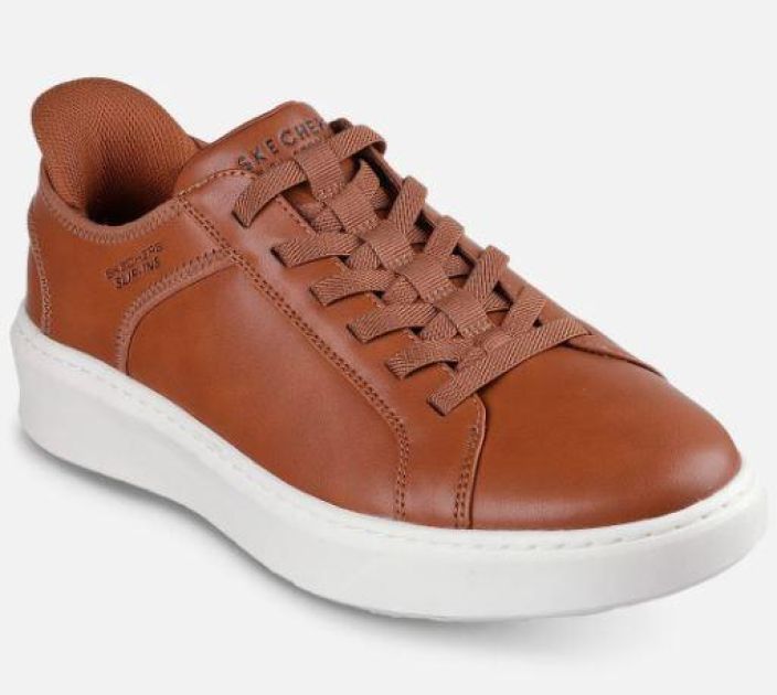 Skechers Miesten Slip-ins: Court Break - Double Vented - Brown Paivita tyylisi modernilla klassikolla Skechers Hands Free Skechers Miesten Slip-ins: Court Break - Double Vented - Brown Paivita tyylisi modernilla klassikolla Skechers Hands Free