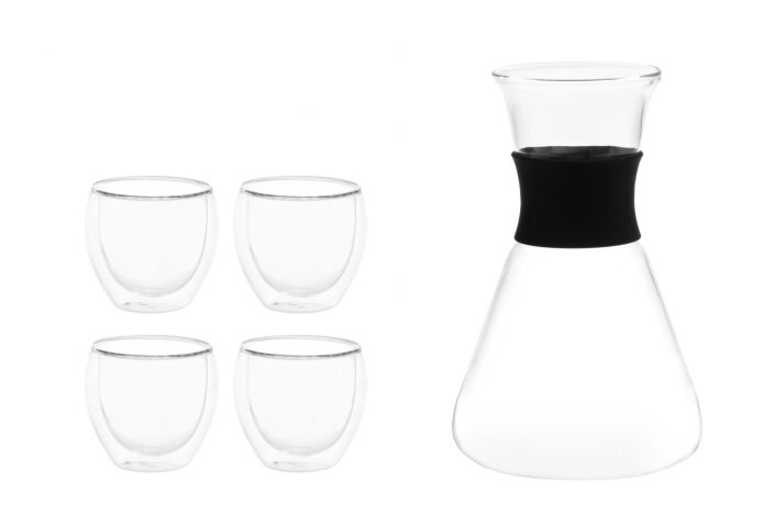 Maku Glogisetti Kuumajuomalasit 100 ml, 4 kpl ja karahvi 1,1l. Lasi 6,3 x 7 x 6,8 cm. Kannu 8,7 x 13 x 20,5 cm.