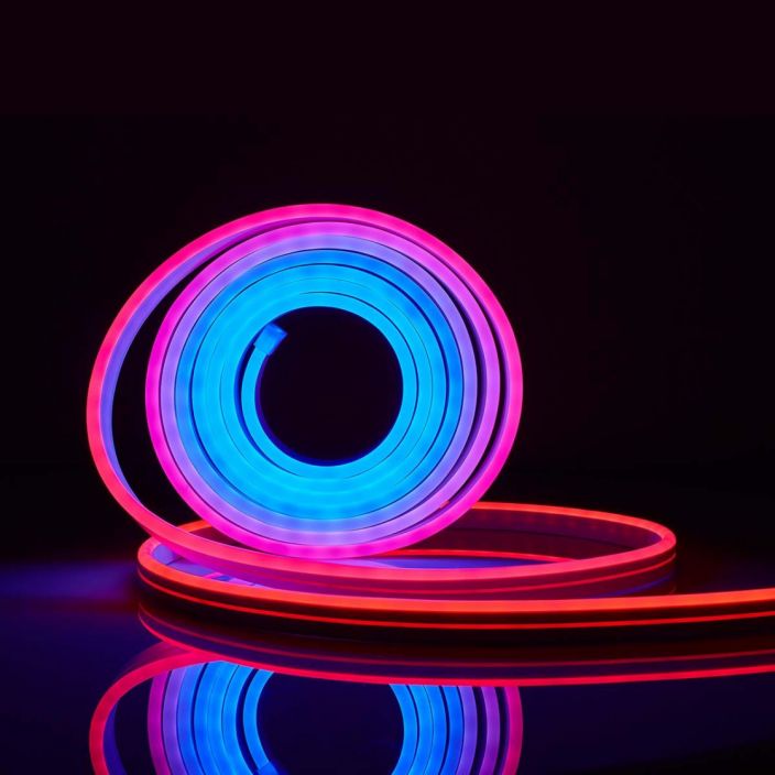 Nedis SmartLife RGB LED-Nauha Neontyylista LED-nauhaa voi kayttaa seka sisalla etta ulkona, silla siina on vesitiivis kotelo