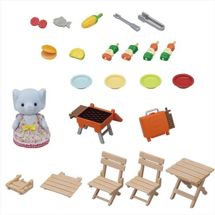 Sylvanian Families Piknik-leikkisetti ja hahmo On taas grillikausi ja elefanttitytto Miriam kutsuu grillijuhliin.