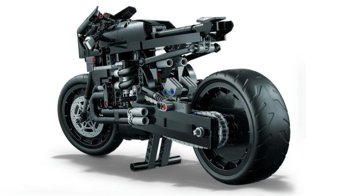 Lego Technic THE BATMAN – BATCYCLE™