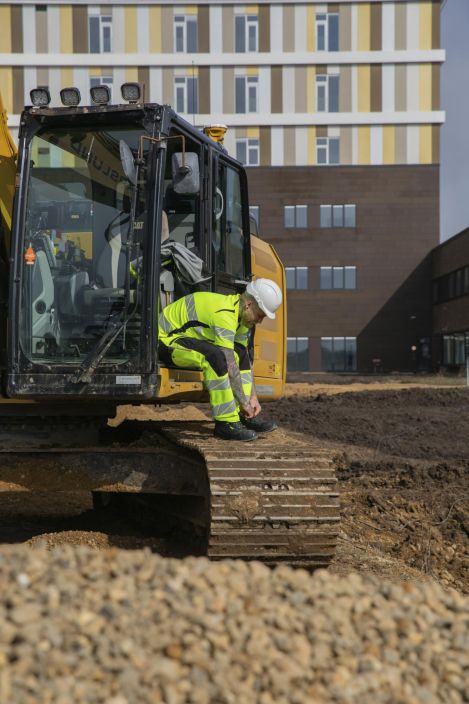 MASCOT miesten Housut polvitaskuilla ACCELERATE SAFE hi-vis keltainen/musta Joustava kangas joustaa kaikkiin suuntiin ja